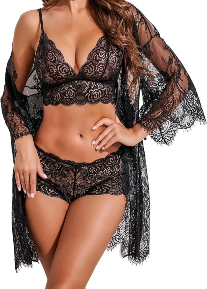 Ensemble lingerie en dentelle 3 pièces avec kimono