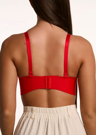 Soutien-Gorge à Lacet – Maintien, Confort et Séduction