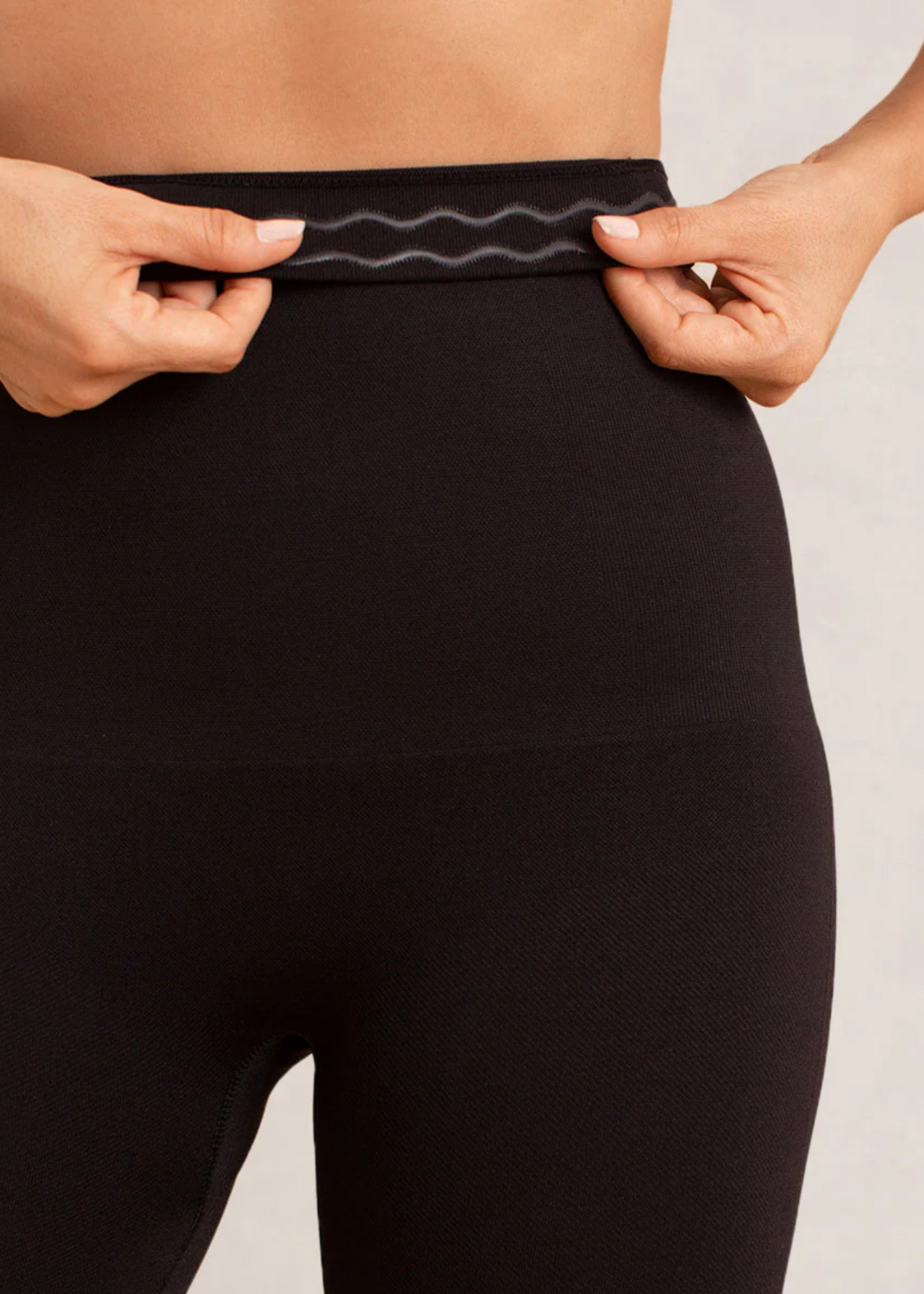 Legging sculptant taille haute effet seconde peau