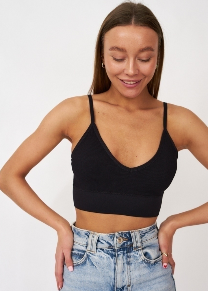 Brassière à fines bretelles